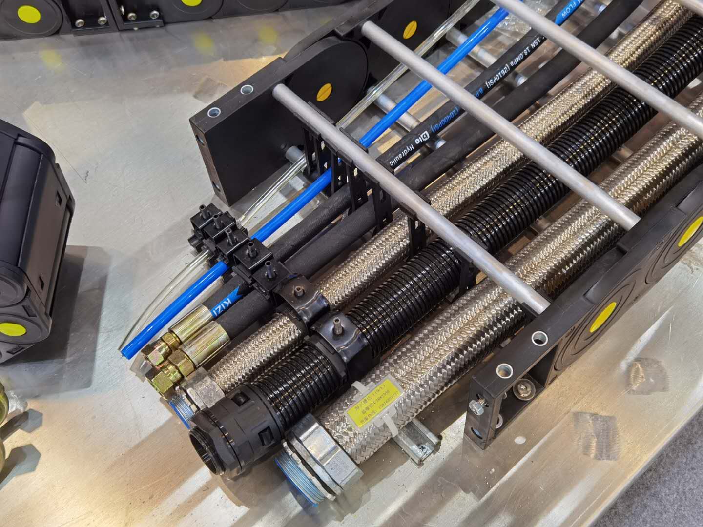 1756545624902449.jpg 大型拖鏈.jpg